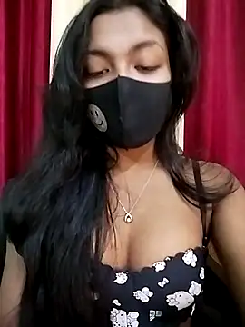 Webcam Model (RedRose-1)  is live.Free join now!