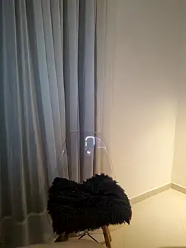 Webcam Model (Isa_1207)  is live.Free join now!