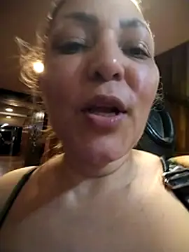 Webcam Model (Lunita86)  is live.Free join now!