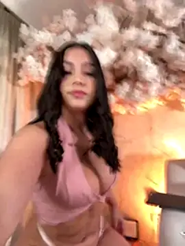 Webcam Model (jesse_veraa_)  is live.Free join now!