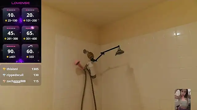 blondiewithanass - Blondiewithanass's free webcam - UK Sex Cams