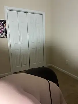 Webcam Model (babyizzie)  is live.Free join now!