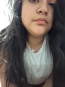 Webcam Model (Khloekiss)  is live.Free join now!