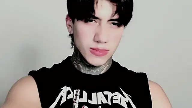 alex_bdsmz - Alex_bdsmz's free webcam