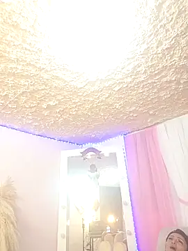 zullyxhot - Zullyxhot's free webcam