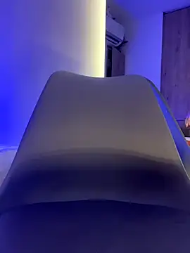 Webcam Model (Jay_wlls)  is live.Free join now!