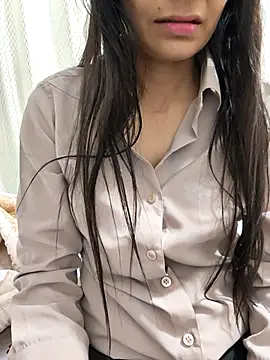 Webcam Model (Shalu_G)  is live.Free join now!