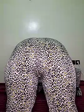 Webcam Model (Hoot-sabriinaa)  is live.Free join now!