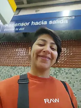 Webcam Model (MaiPandora)  is live.Free join now!