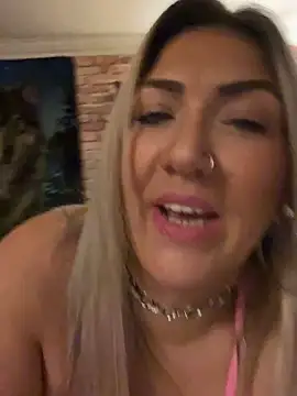 LittleMissEeve room chat