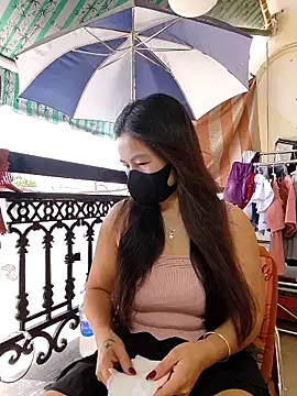 Webcam Model (lyna_bl)  is live.Free join now!