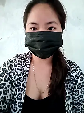 Susby_17 live on StripChat 