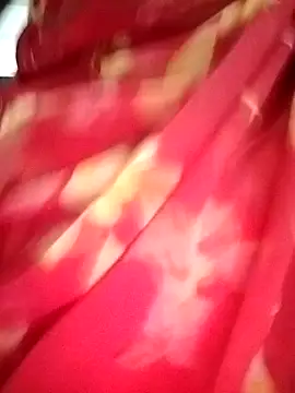 Webcam Model (sexxyradha)  is live.Free join now!