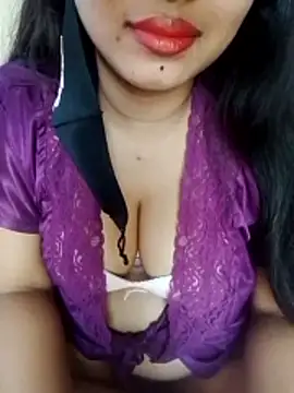 Webcam Model (Sexy_Renu07)  is live.Free join now!