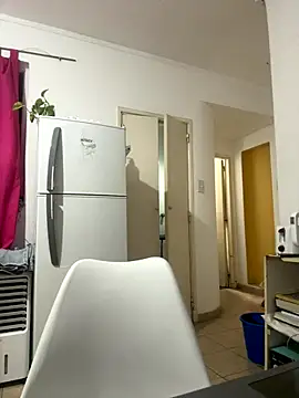 Webcam Model (KarenG2025)  is live.Free join now!