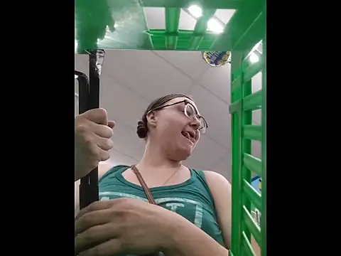 Webcam Model (HTXBELLE)  is live.Free join now!