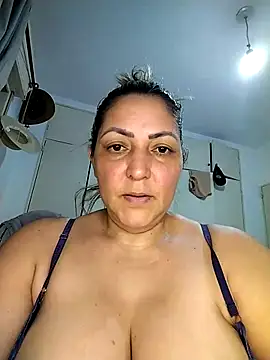 Webcam Model (Lunita86)  is live.Free join now!