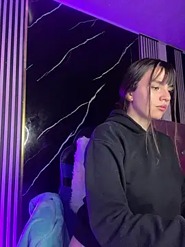 Webcam Model (angel_natural)  is live.Free join now!