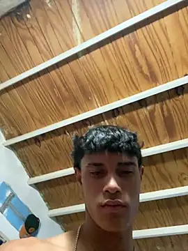 meliodas_23cm - Meliodas_23cm's free webcam - UK Sex Cams