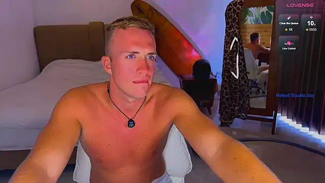 tommy_cumfinger (M young) - 15 Naked Squats (Toy-activte)