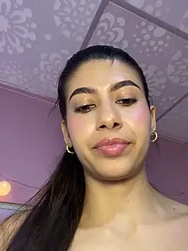 Webcam Model (Lenapink19)  is live.Free join now!