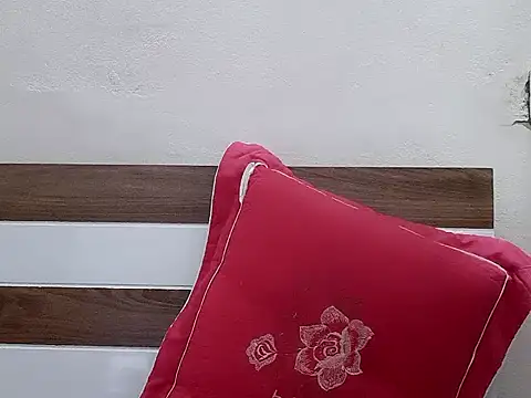  Ladzy_kieu chat room