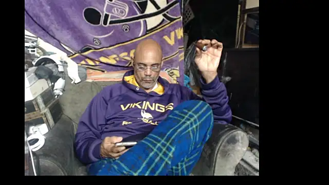 a_cigar_man - A_CIGAR_MAN's free webcam - UK Sex Cams