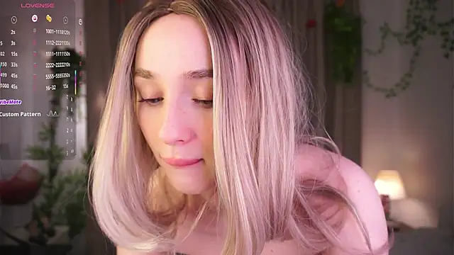 DolyPop live show on StripChat 