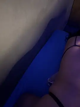 mismmia - Mismmia's free webcam - UK Sex Cams