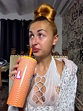 kylie_blck Live Webcam on Stripchat