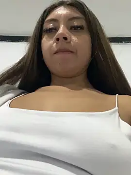 sara-cooper2 - Sara-cooper2's free webcam - UK Sex Cams