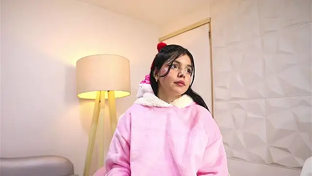 dianebleu - Dianebleu's free webcam