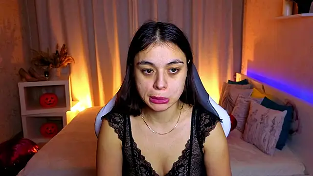  Leila_Hefner chat room