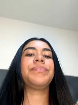 kristynmassey live show on StripChat 