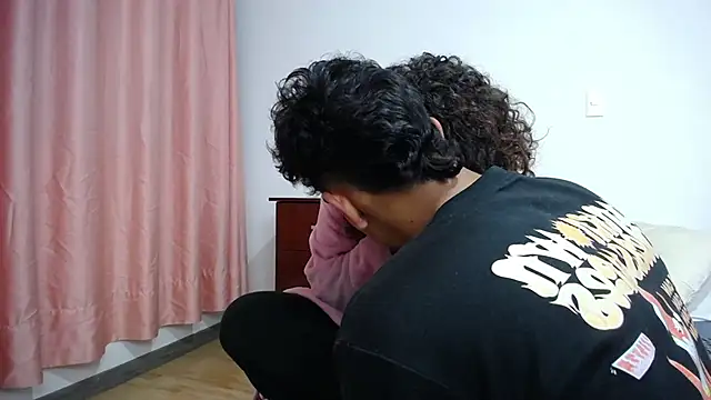 Sarabubbie Live Webcam on Stripchat