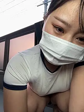 Rara__oo Live Webcam on Stripchat