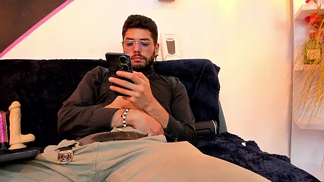 dantewinter - DanteWinter's free webcam - UK Sex Cams