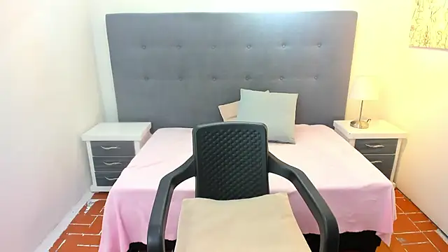 chaneelstark - Chaneelstark's free webcam