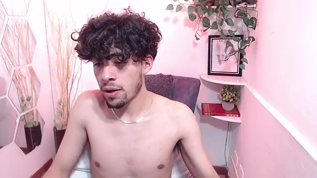 liil_boy - Liil_boy's free webcam