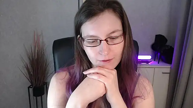 emmaxdelight - EmmaxDelight's free webcam - UK Sex Cams