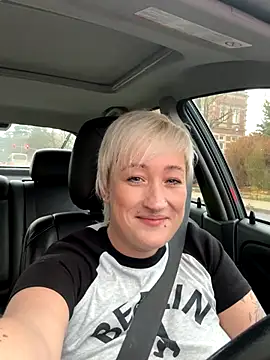 rozendefotz (F milf) - Aus dem Auto steigen in Slip 🔥