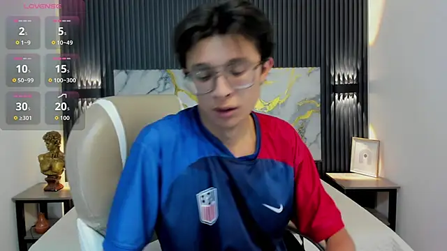  SantiagoRusso18 chat room