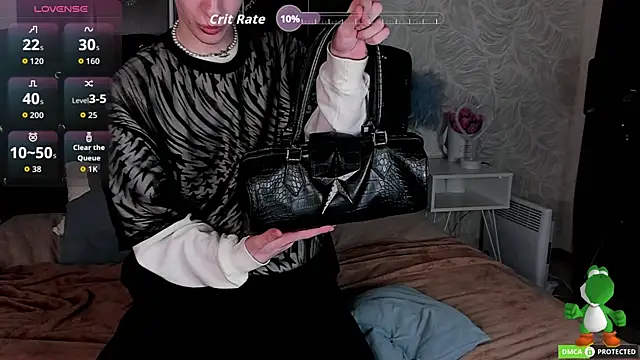 trevorbenson (M twink) - take off top