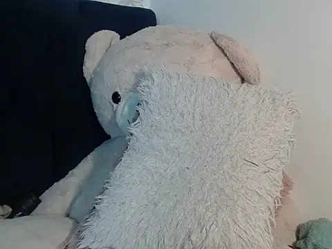 emma-wilson - Emma-Wilson's free webcam - UK Sex Cams