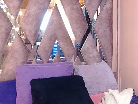 tifanyydiazz - TIFANYYDIAZZ's free webcam - UK Sex Cams