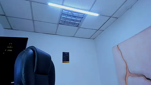 scarletdoll - ScarletDoll's free webcam - UK Sex Cams