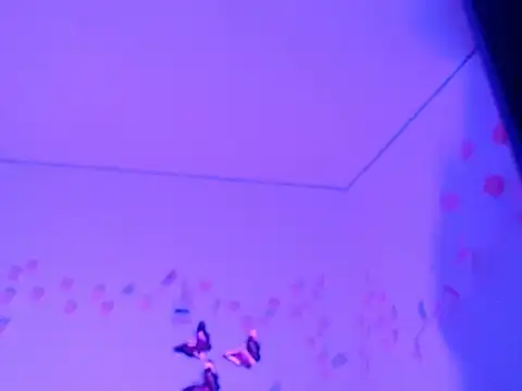 samanta_777 - Samanta_777's free webcam - UK Sex Cams