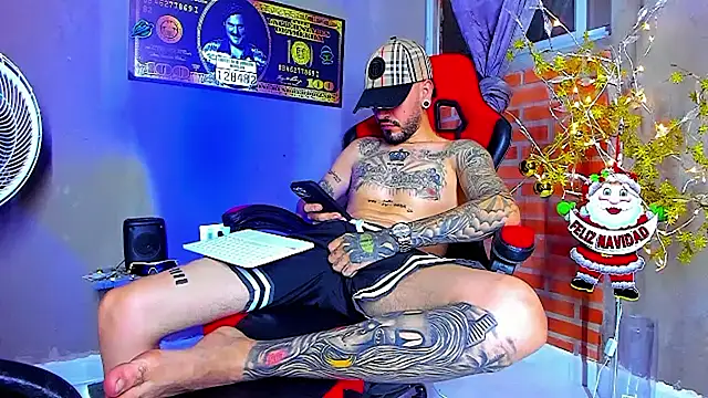 tattooedsmoker777