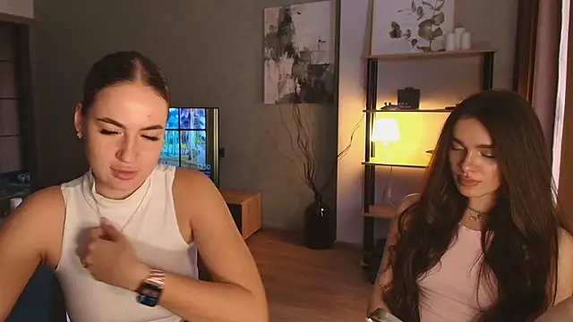 mayaglow - MayaGlow's free webcam - UK Sex Cams