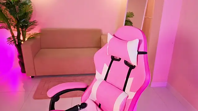 Emily_Bridget webcam stripchat model stream image